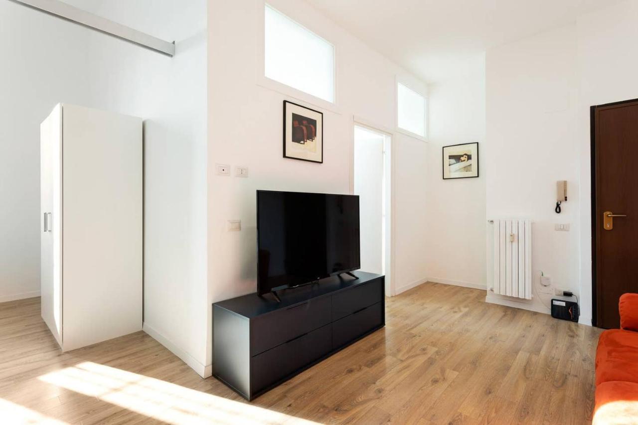 Spacious Flat Close To Fondazione Prada & Metro Mailand Exterior foto
